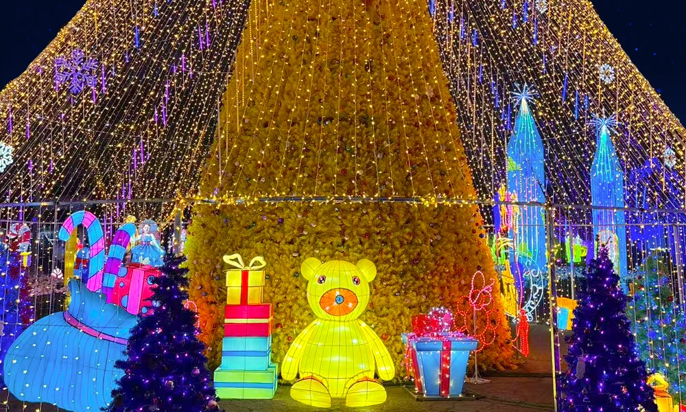 Imaginarium’s brand-new holiday experience in Camarillo