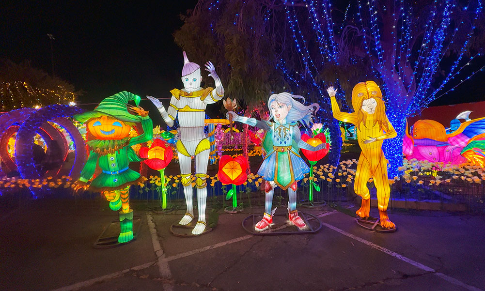 MEET YOUR FAVORITE CHARACTERS